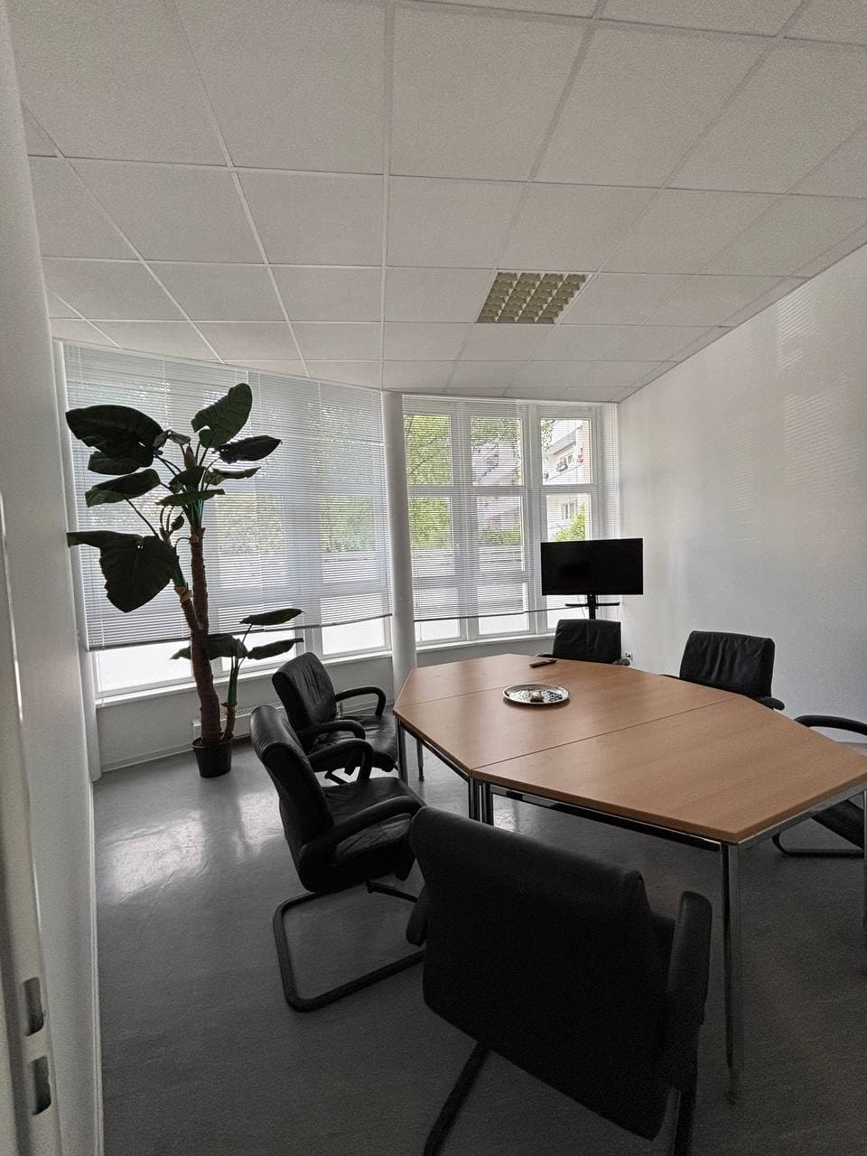 Konferenzraum am Berliner Standort, Wuhlestraße 7a